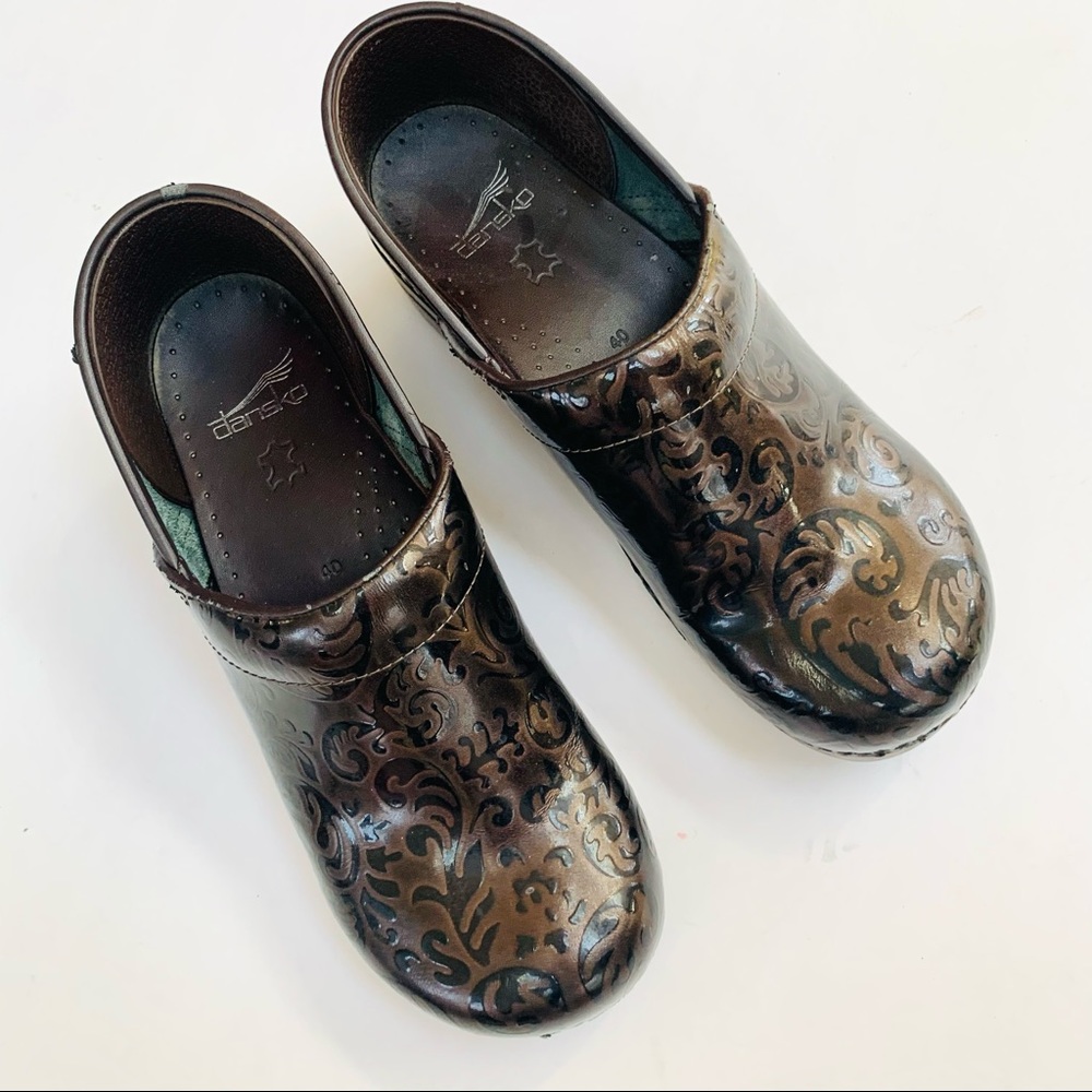 Dansko | Brown Shiny Patterned - image 2